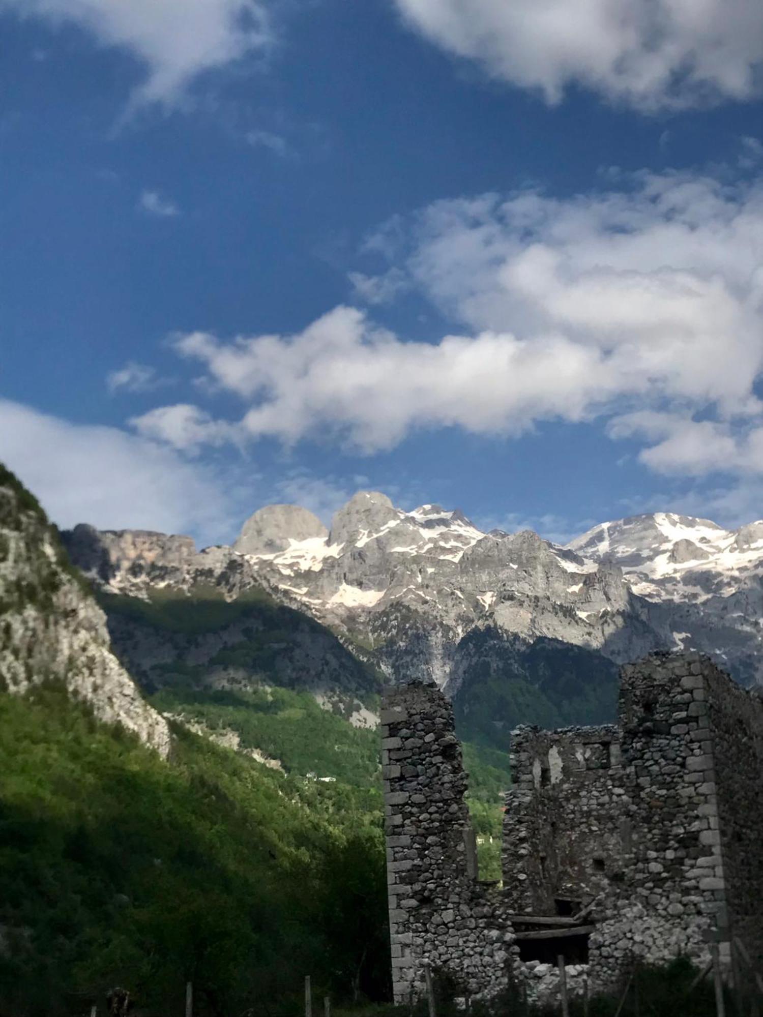 Bed and Breakfast Bujtina Pllumi Теті Екстер'єр фото